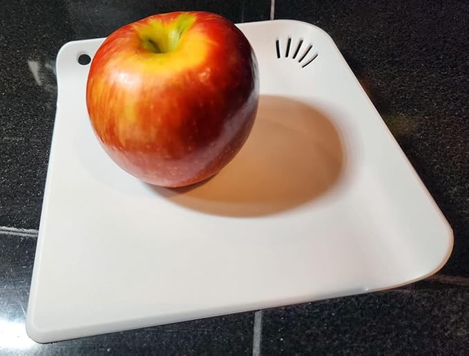 Daiso Convenient Cutting Boards With Curved Edges and Drainage Holes